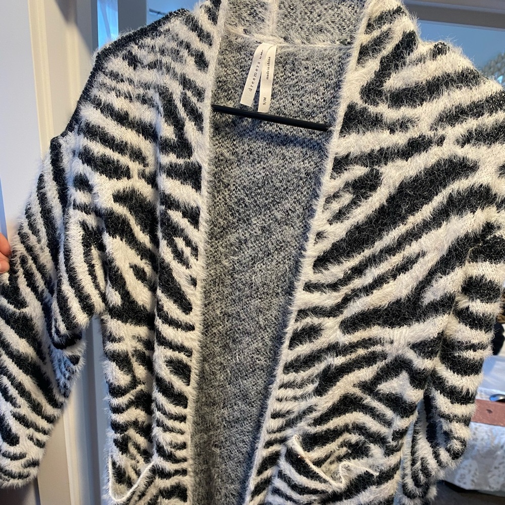 Fuzzy zebra cardigan